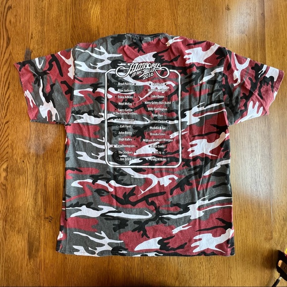 ⭐️ Vintage 2016 Jamboree in the Hills Red Camouflage Country Concert Tee LARGE - Picture 5 of 14